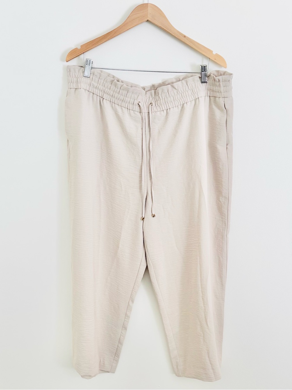 NWT Calvin Klein Drawstring Pants in Stone